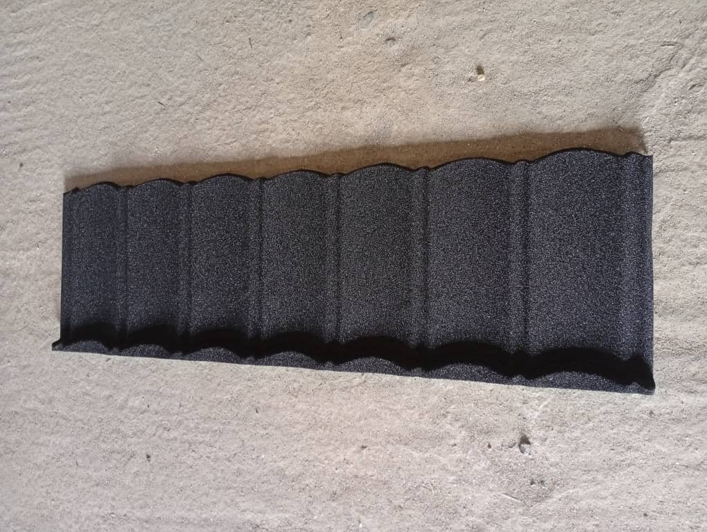 Stone coated tile black classic profile